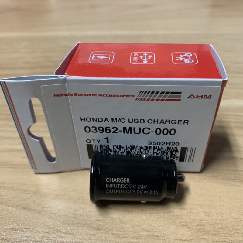 Charger USB Motor Honda/ USB Port / Colokan USB Motor Honda Beat ADV PCX Genio Scoopy port 5V - 2.1A