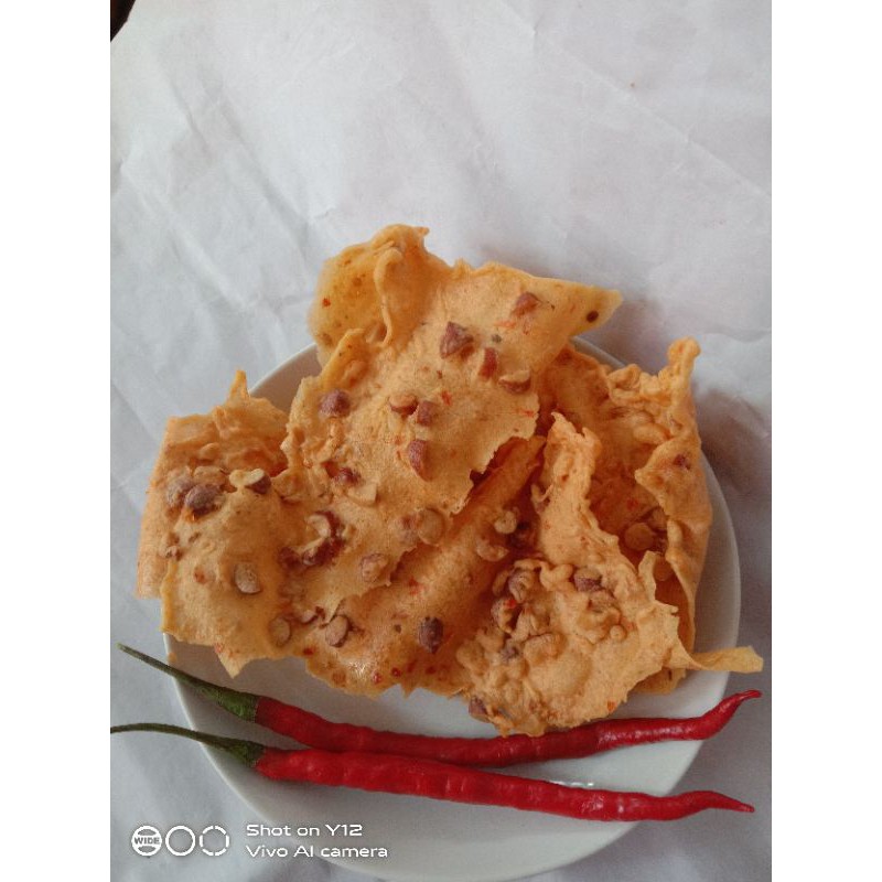 

peyek kacang pedas