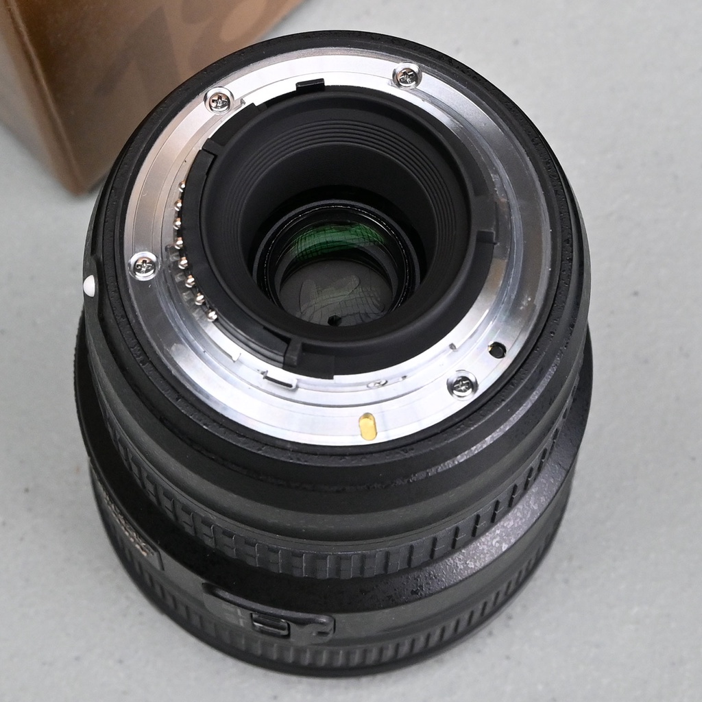 Nikon AFS 18-35mm F 3.5-5.6 G ED Bekas Display Like New Banget