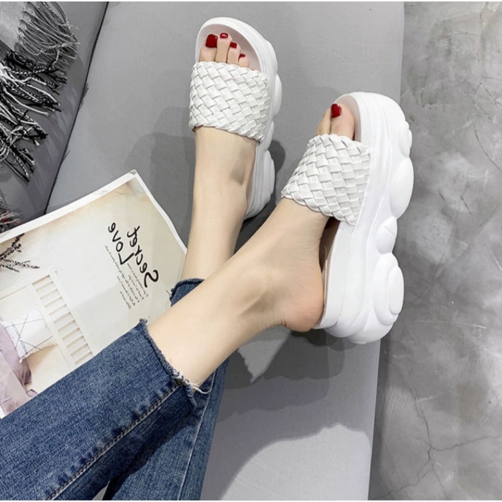 Jessy_Sandal Wanita Tinggi Slip On AP02