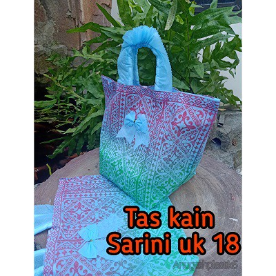 

Tas kain Sarini uk 18 /Goodie bag