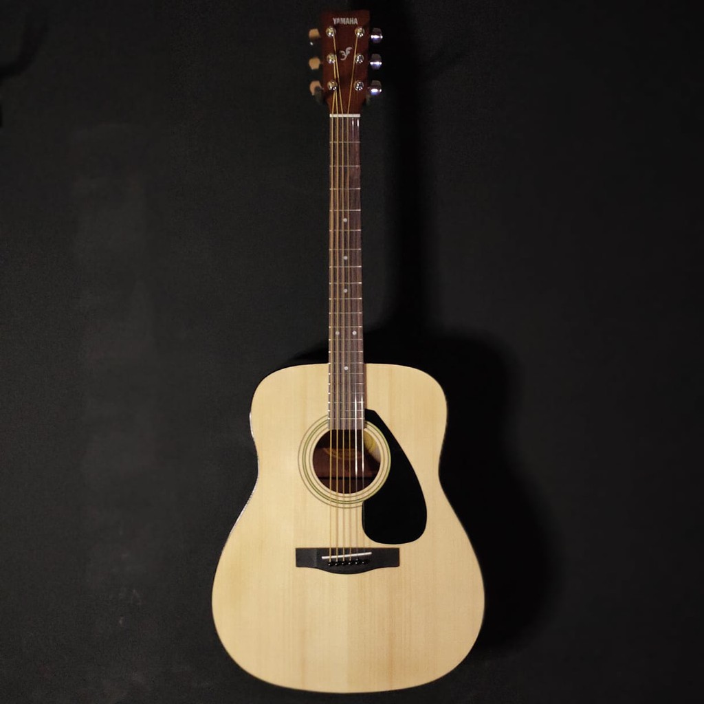 Yamaha Gitar Akustik F310