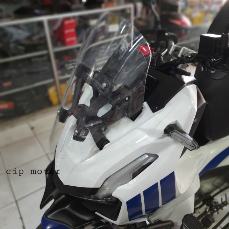 Visor / Windshield honda ADV 150 model carbu Pendek