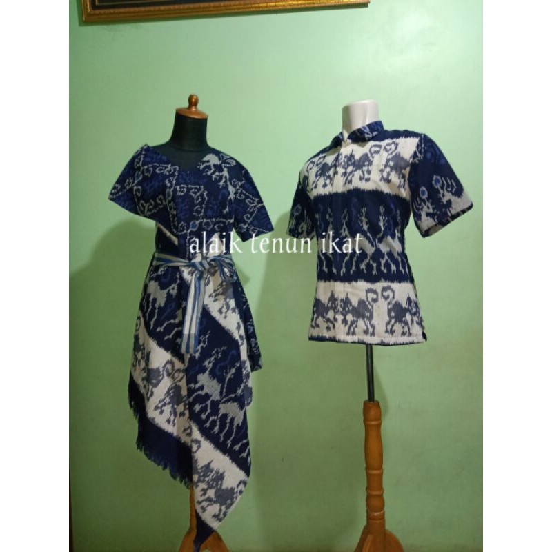 COUPLE TENUN JEPARA DIANDRA MOTIF SUMBA KEMEJA TENUN DAN DRES TENUN MOTIF SUMBA