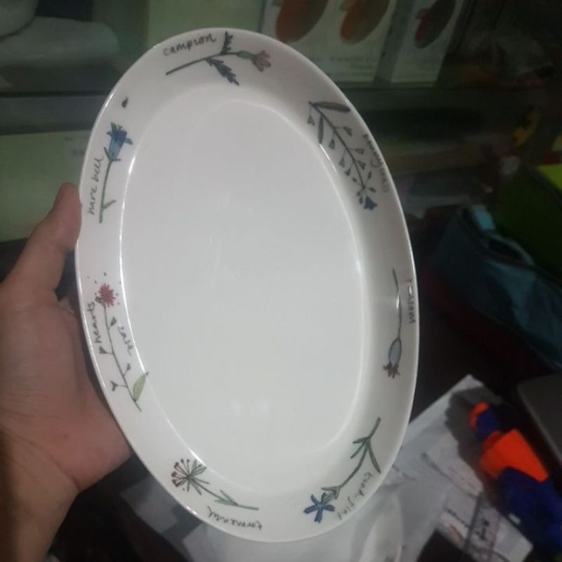 Oval plate piring lonjong Meadow Flower Saint James
