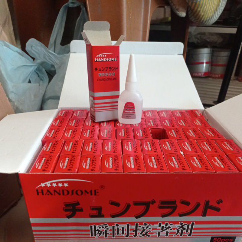 

Lem handsome merah HS 16 1 pack isi 50 pcs