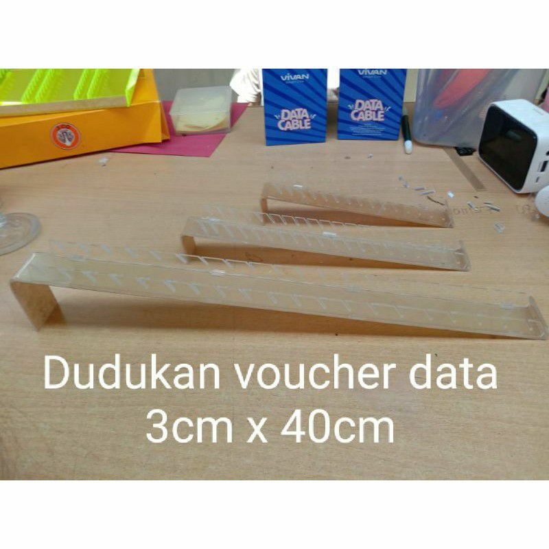 Dudukan voucher data 3cm x 40 cm