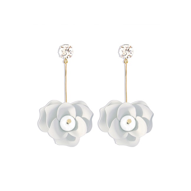 LRC Anting Tusuk Fashion Pearl Earrings With Flowers And Diamonds K46483