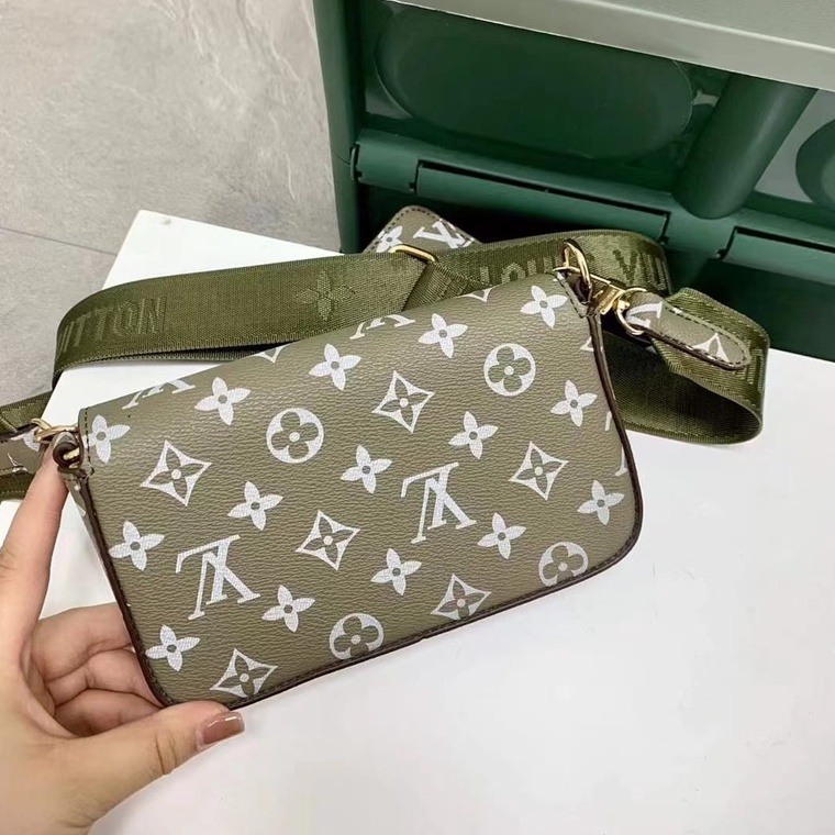 217 LVuitton Wave Multi Pöchette  ♡Free BubbleWrap♡