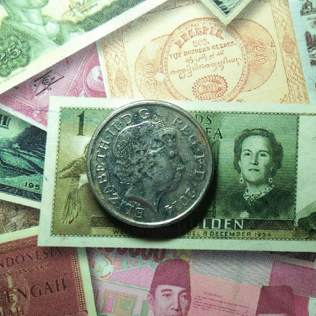 KM 181 - Koin Five 5 Pence Elizabeth 2 Tahun 2014