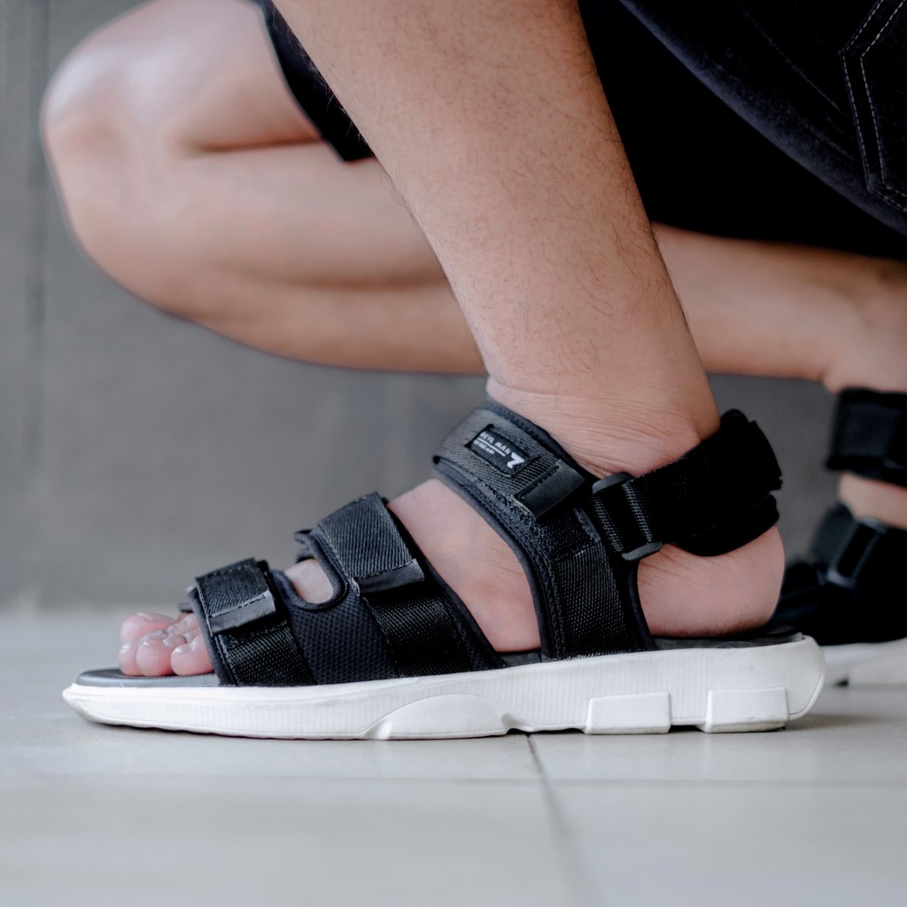 Secret Black | 39-45 | Sendal Gunung Original Kulit Santai Kasual Pria Sandal Footwear New Ori | FORIND x Reyl Man