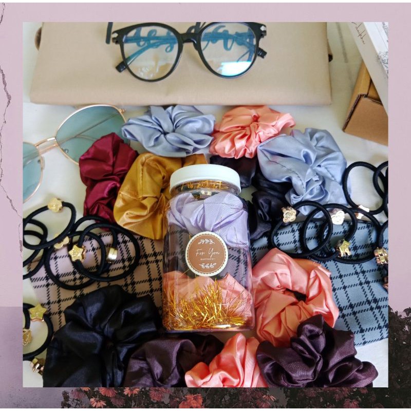 

PAKET KADO BOTOL CANTIK