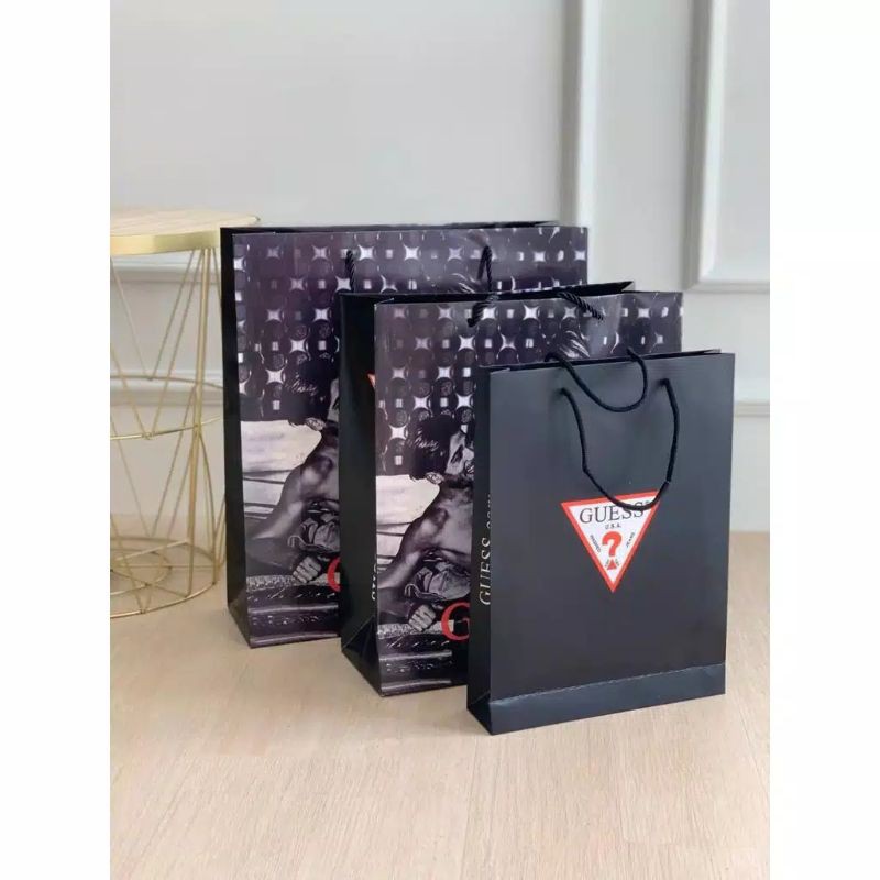 Paper Bag Tas/Sepatu GUESS
