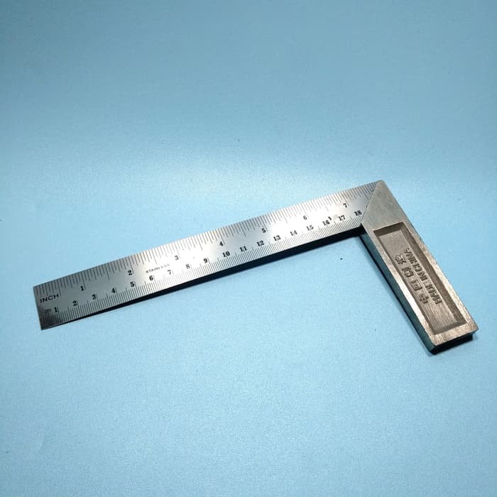

Siku Tukang / Penggaris Tukang 20CM 8