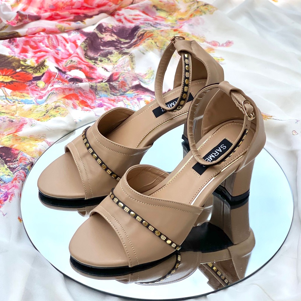 SARMER - JOANNA HEELS NUDE