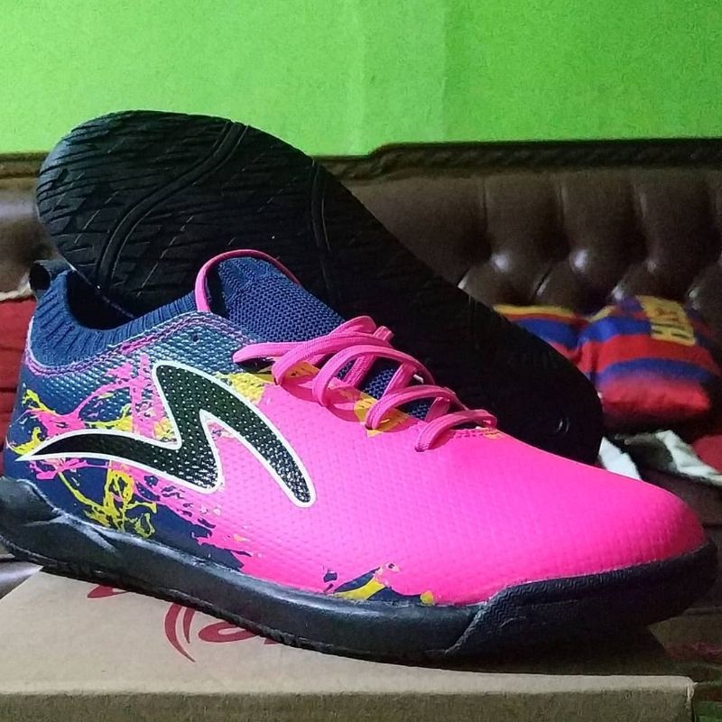 Specs Cyanide TNT FS