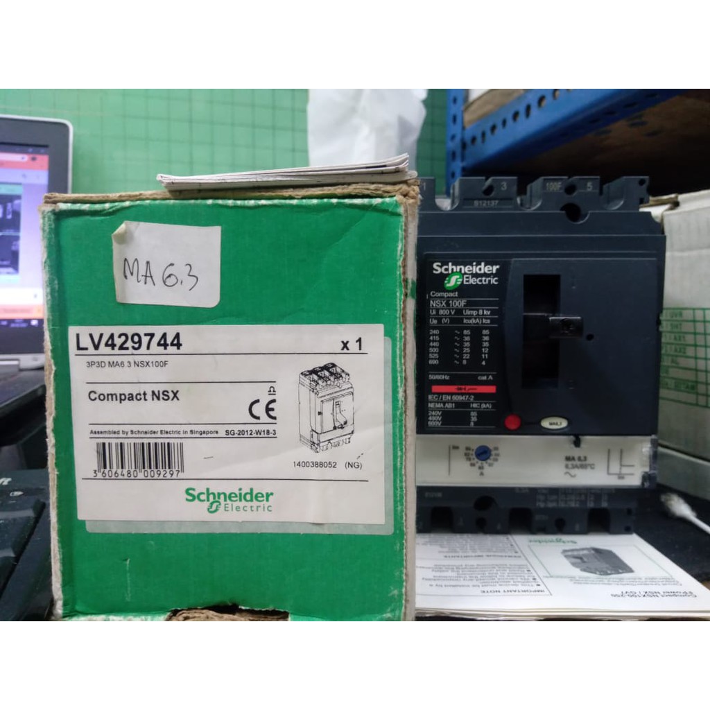 MCCB COMPACT NSX LV429744 NSX100F SCHNEIDER