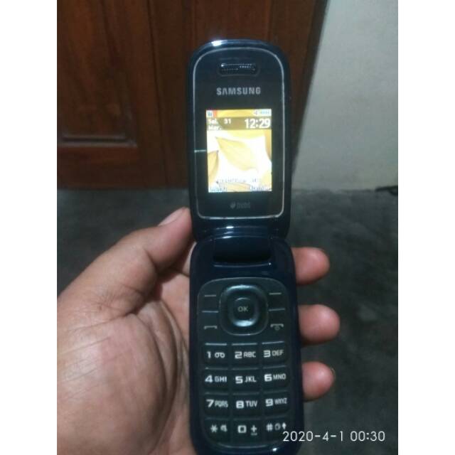 SAMSUNG Caramel E1272 || HP LIPAT SECOND