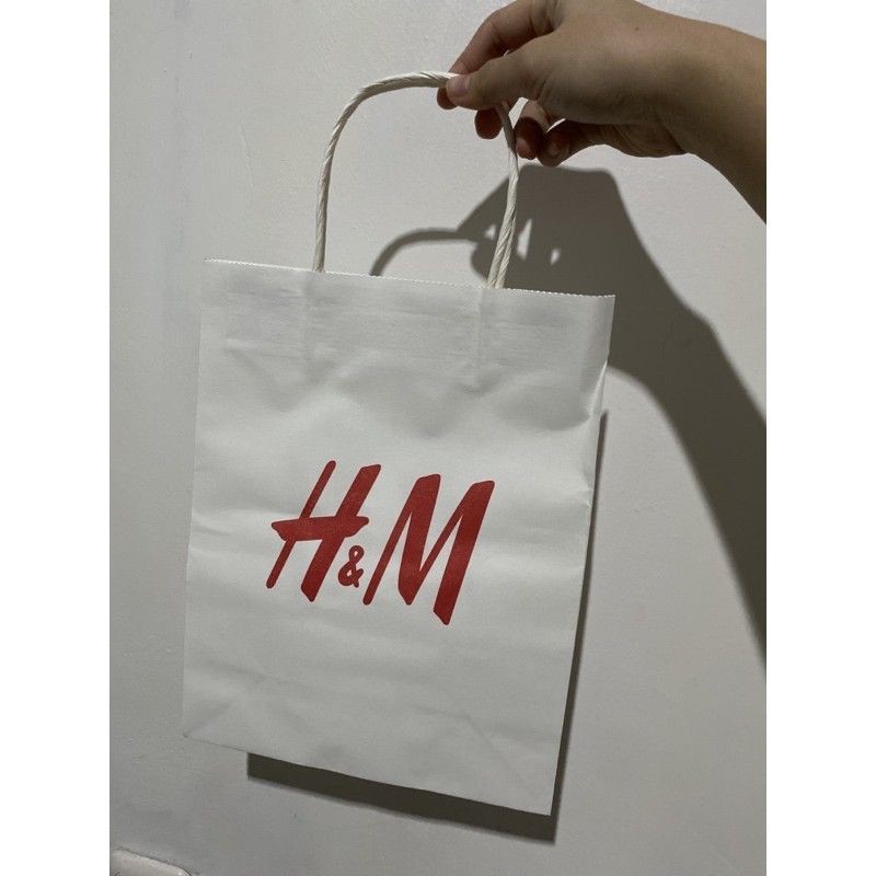 

PAPER BAG H&M ORIGINAL UKURAN S P 30cm x L 26cm