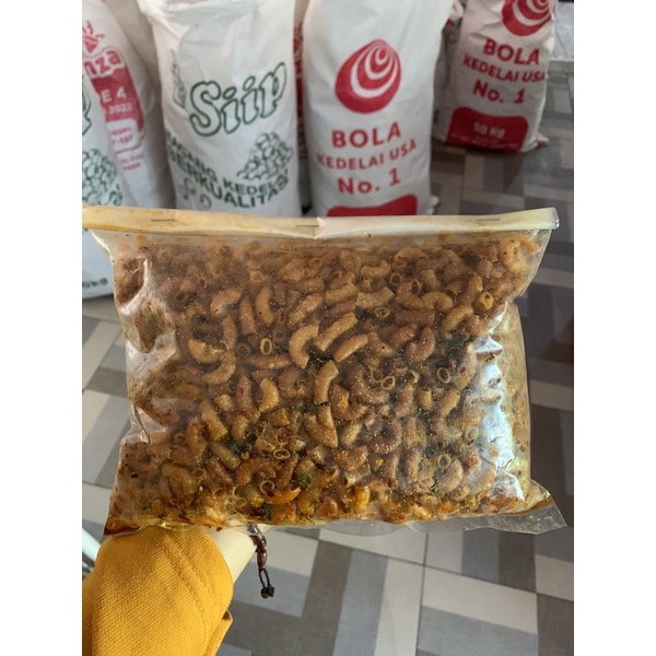 

makaroni daun jeruk pedas 500gr