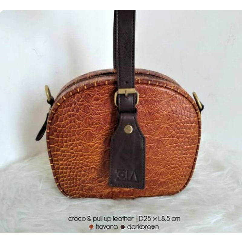 tas selempang kulit sapi emboss croco preloved