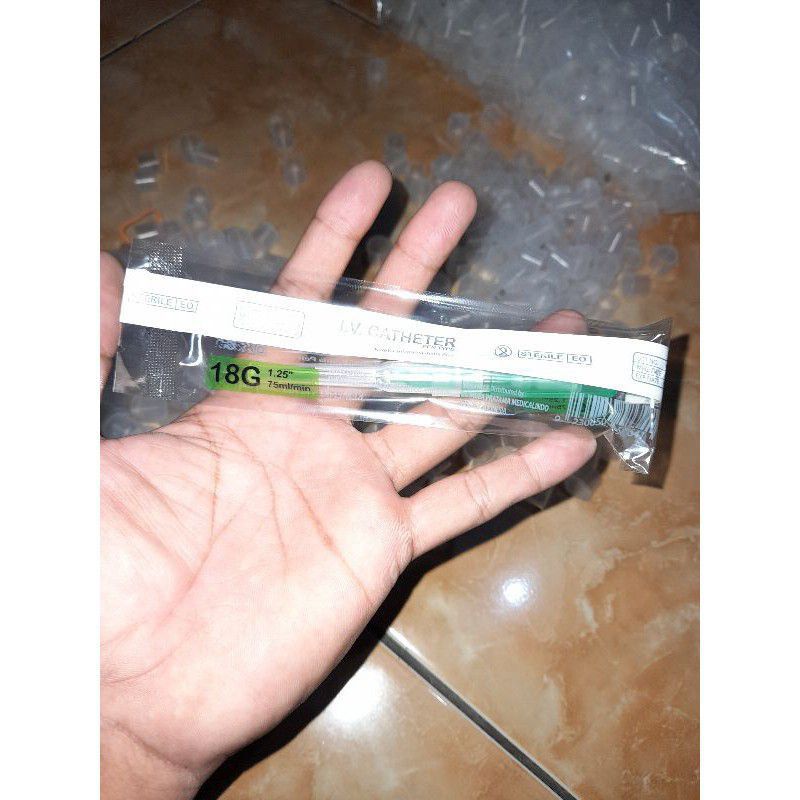 jarum tindik sekali pakai / piercing needle/ ukuran 16g,18g