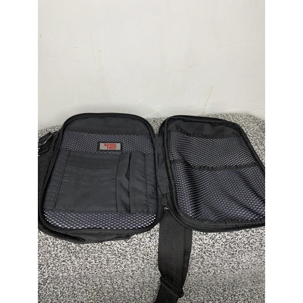 Preloved Sling bag Tumi