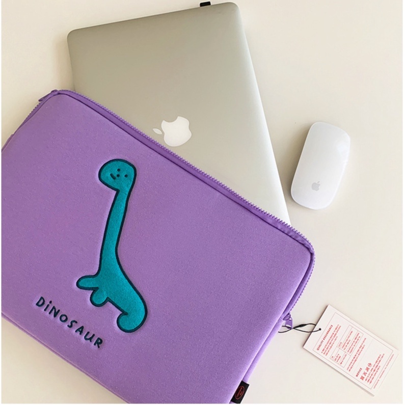 Sleeve Pouch Sarung Tas Bag Case Ipad Tab Tablet Macbook Air Pro Laptop Asus Acer Lenovo HP Huawei 11 12 13 14 15 inch Motif Gambar Kartun Cartoon Dino Warna  Ungu Purple Lilac Cute Murah Korean Model