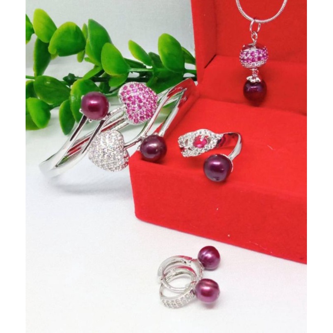 Set mutiara lombok|Perhiasan mewah mutiara lombok|Perhiasan pesta mutiara asli lombok|Set lapis emas