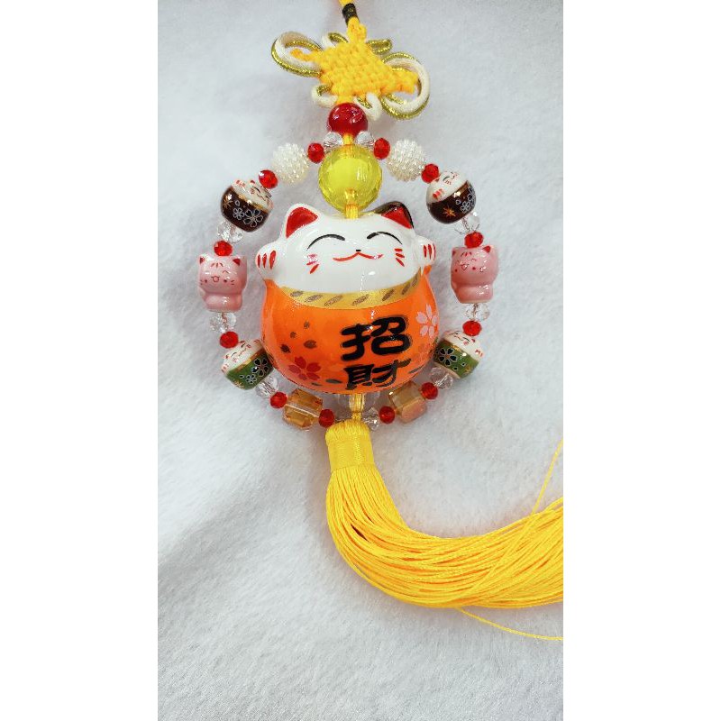 Gantungan lucky cat / manekineko/ neko/ souvenir/ hadiah/ kado/ kucing keberuntungan /hiasan mobil