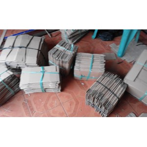 

kardus box packing uk. 8x8x10 (cm)