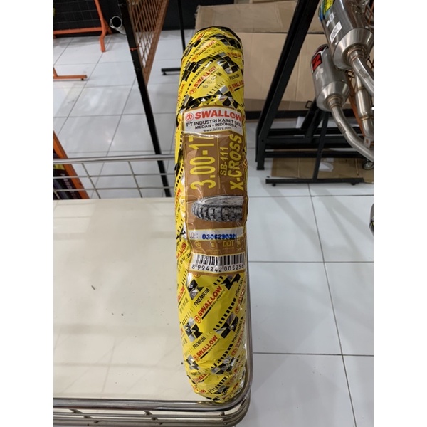 Ban Luar SWALLOW X-CROSS SB-111 300/17