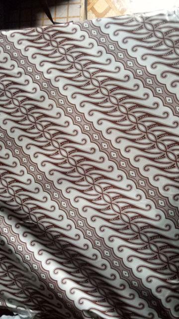 Sprei King Romeo Doraemon Sapu Terbang 180x200 Cm