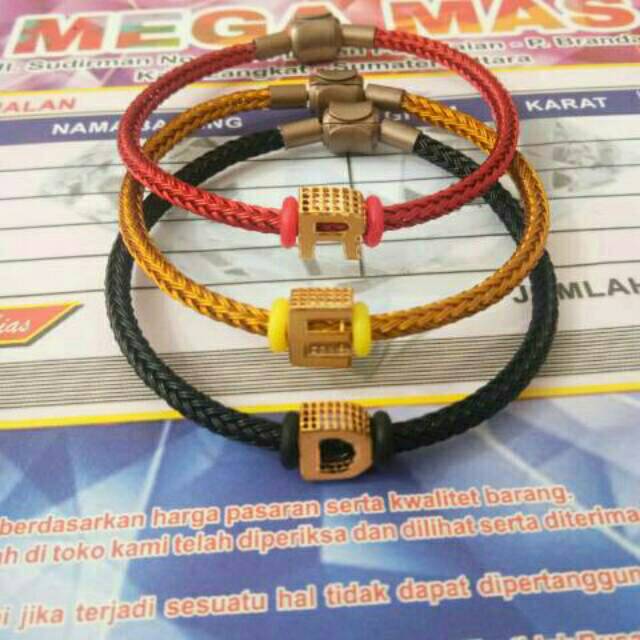 Liontin gelang  tali  emas  asli kadar 700 harga sama 