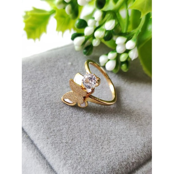 Cincin Fashion Titanium Warna Emas Wanita X5