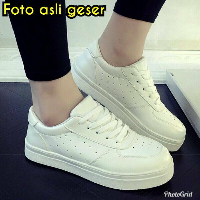 Sepatu Kets Wanita SLF putih | Shopee Indonesia