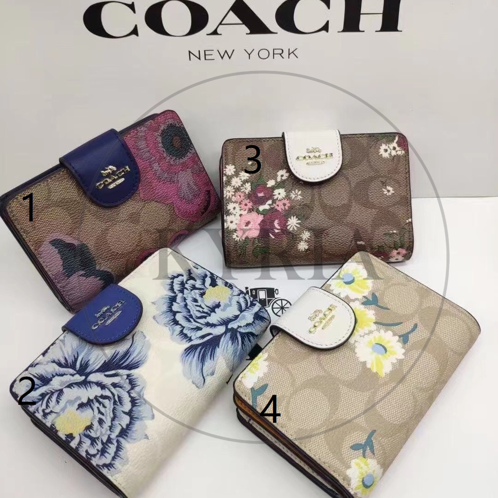 dompet wanita lipat C3773 C3375 C3452 C4117 C4116 canvas signature new ladies medium wallet multi-card card holder, coin purse New Style MEDIUM CORNER ZIP WALLET IN SIGNATURE CANVAS