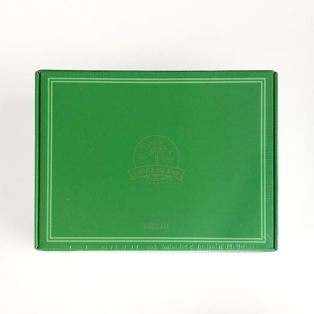 LOONA - 2020 Summer Package LOONA ISLAND Photobook