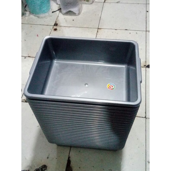 Baskom segi plastik / bak tahu  KOMET STAR