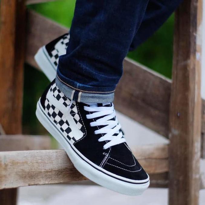 harga vans checkerboard