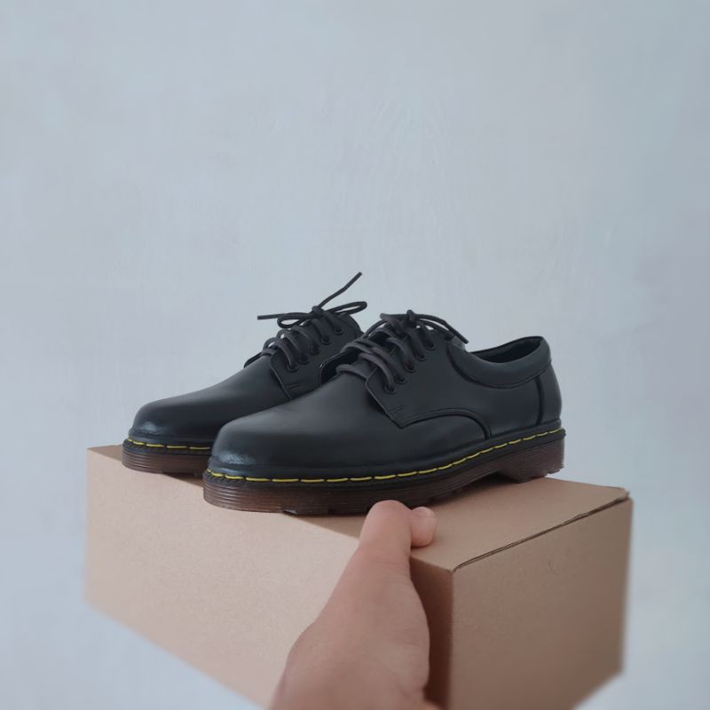 TOM'S - Sepatu Pria Low Bots Kulit Asli Original - 5 Hols