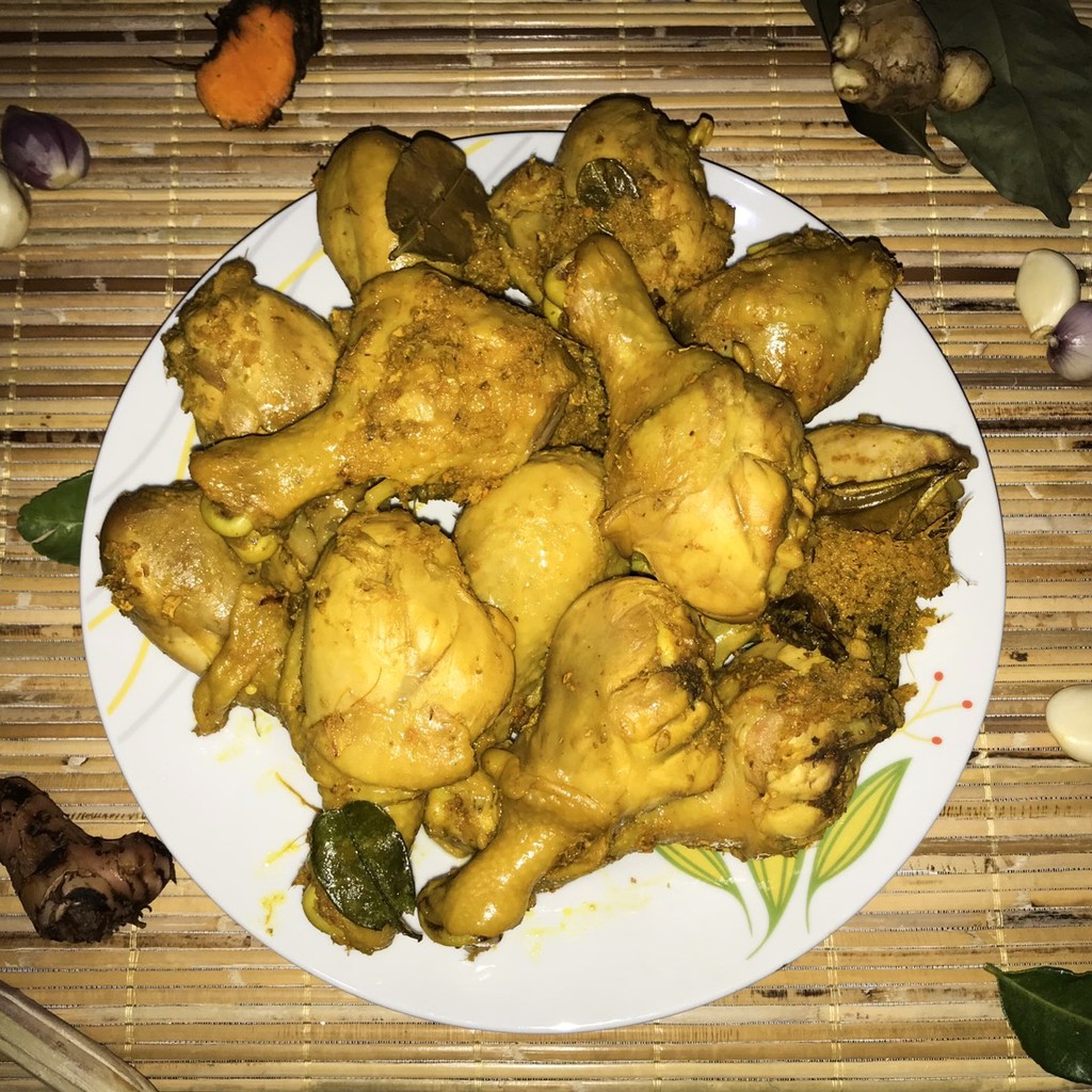 

RESEP BU TITI - Ayam Kuning Ungkep HOMEMADE