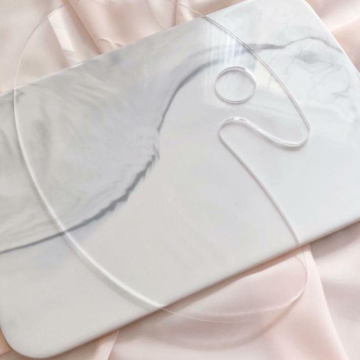 

こ Art Kreation Palette Lukis Acrylic oval 20x30cm tebal 3mm ◀