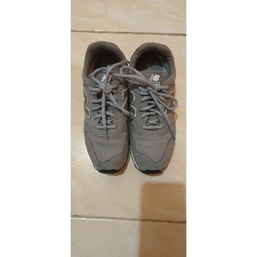 Sepatu Second NB 373