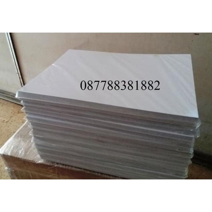 

Kertas Tik 200gram A4 isi 50 Lembar