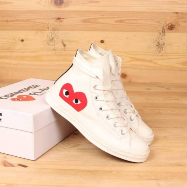 SEPATU CONVERSE TINGGI PUTIH