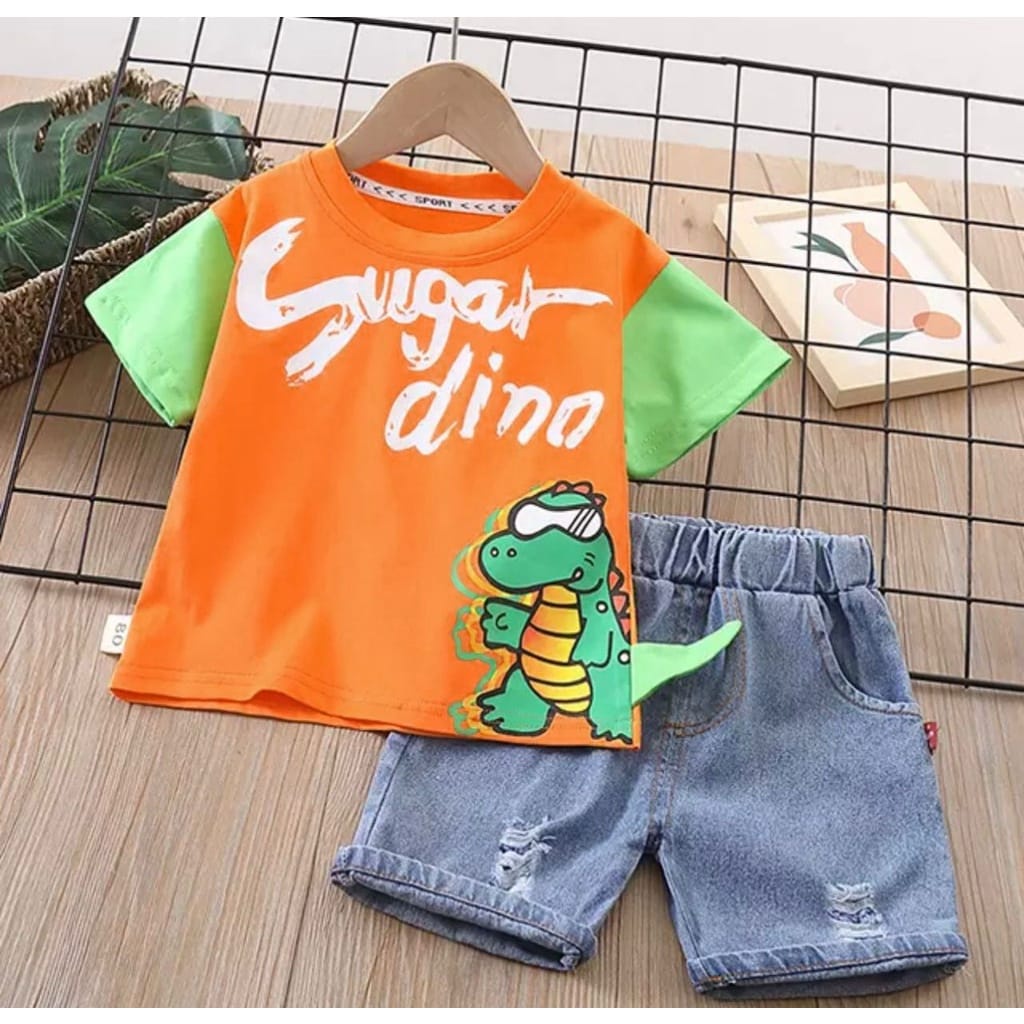 PROMO - SETELAN KAOS ANAK MOTIF SUGAR DINO DENIM - PAKAIAN ANAK LAKILAKI DAN ANAK PEREMPUAN USIA 6-10BLN 1-5THN - BAHAN KAOS ANAK COMBED CELANA DENIM PENDEK - FASHION SETELAN ANAK TERPOPULER MOTIF HEWAN DAN TULISAN DIBAGIAN DEPAN BAJU NYA