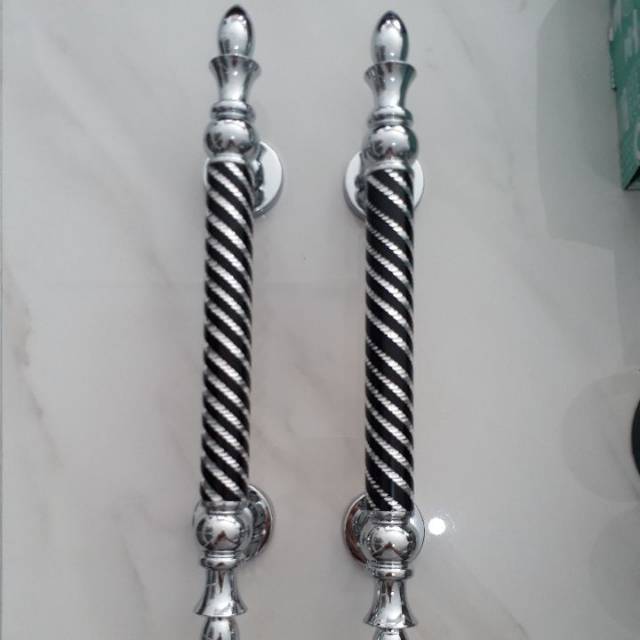 Viano handle sisik hitam