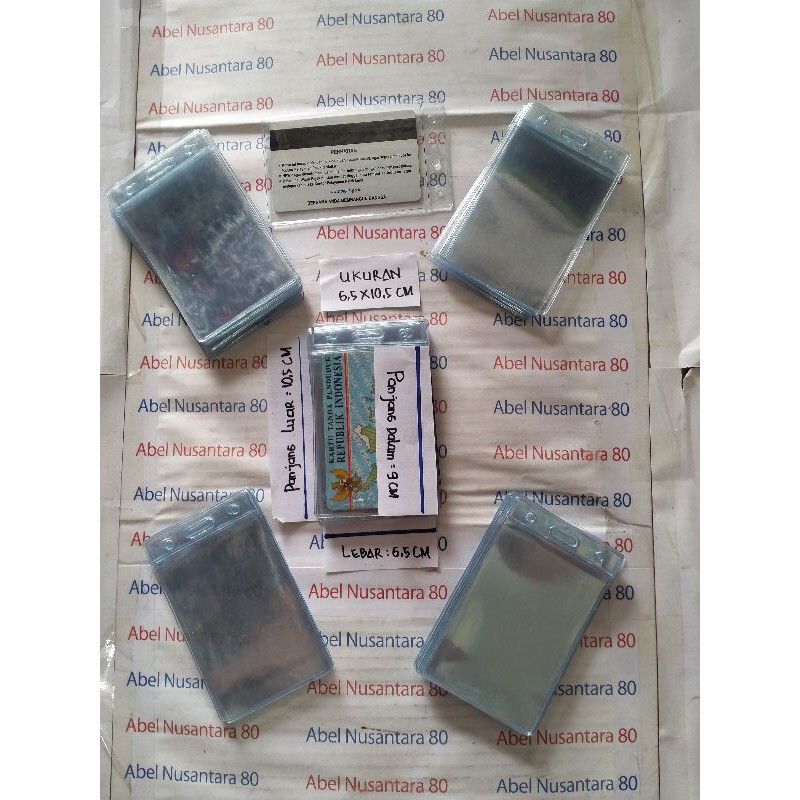 

plastik id card ukuran 6,5x9cm untuk 2 kartu. tebal 0,20 mikron