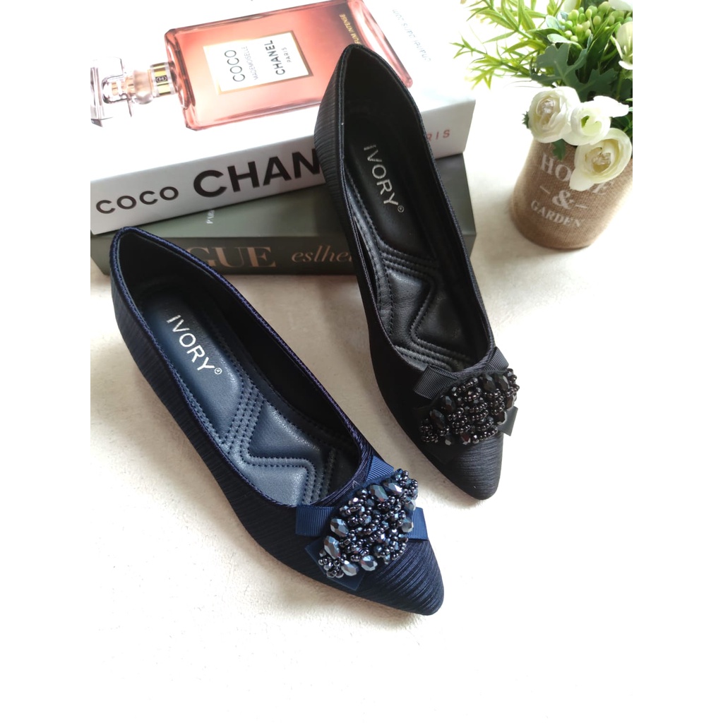 IVORY Sepatu Heels Wanita Satin X58-618